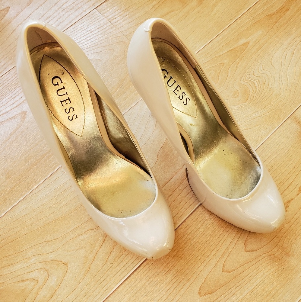 Cream/Neutrals Guess Heels Size 7